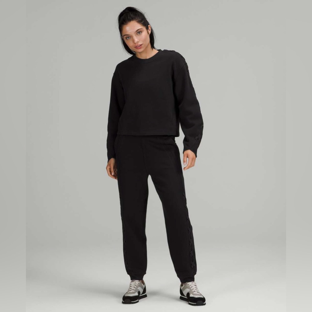 NWT Lululemon High Rise Braided Detail Jogger Size 8